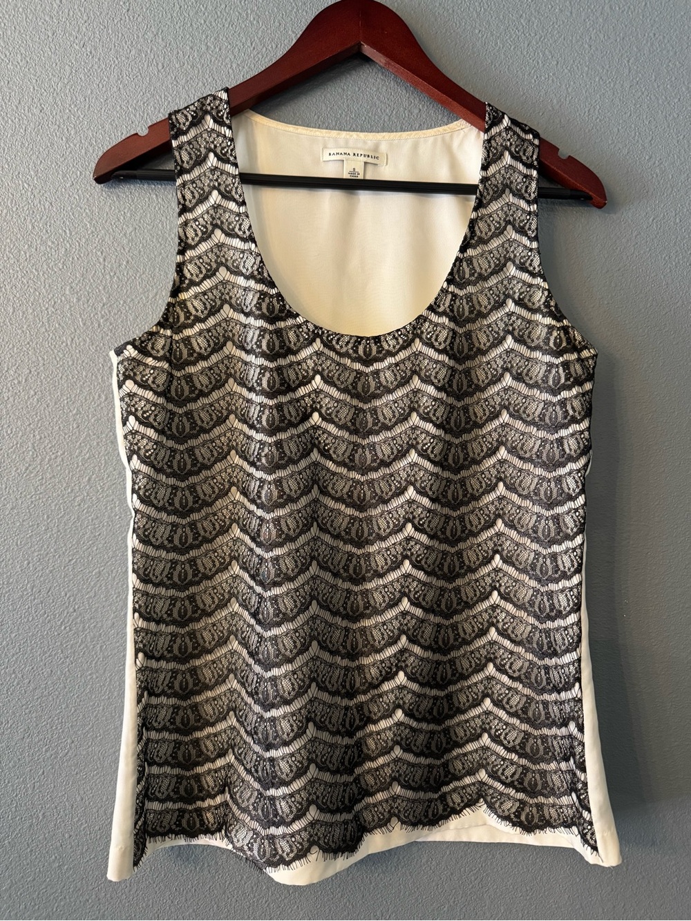 100% Silk Banana Republic Black Lace-Overlay Cream Shell